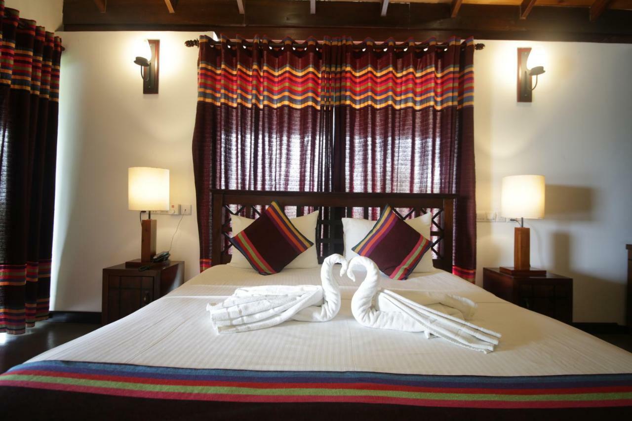 יאלה Diya Dahara Lake Resort מראה חיצוני תמונה